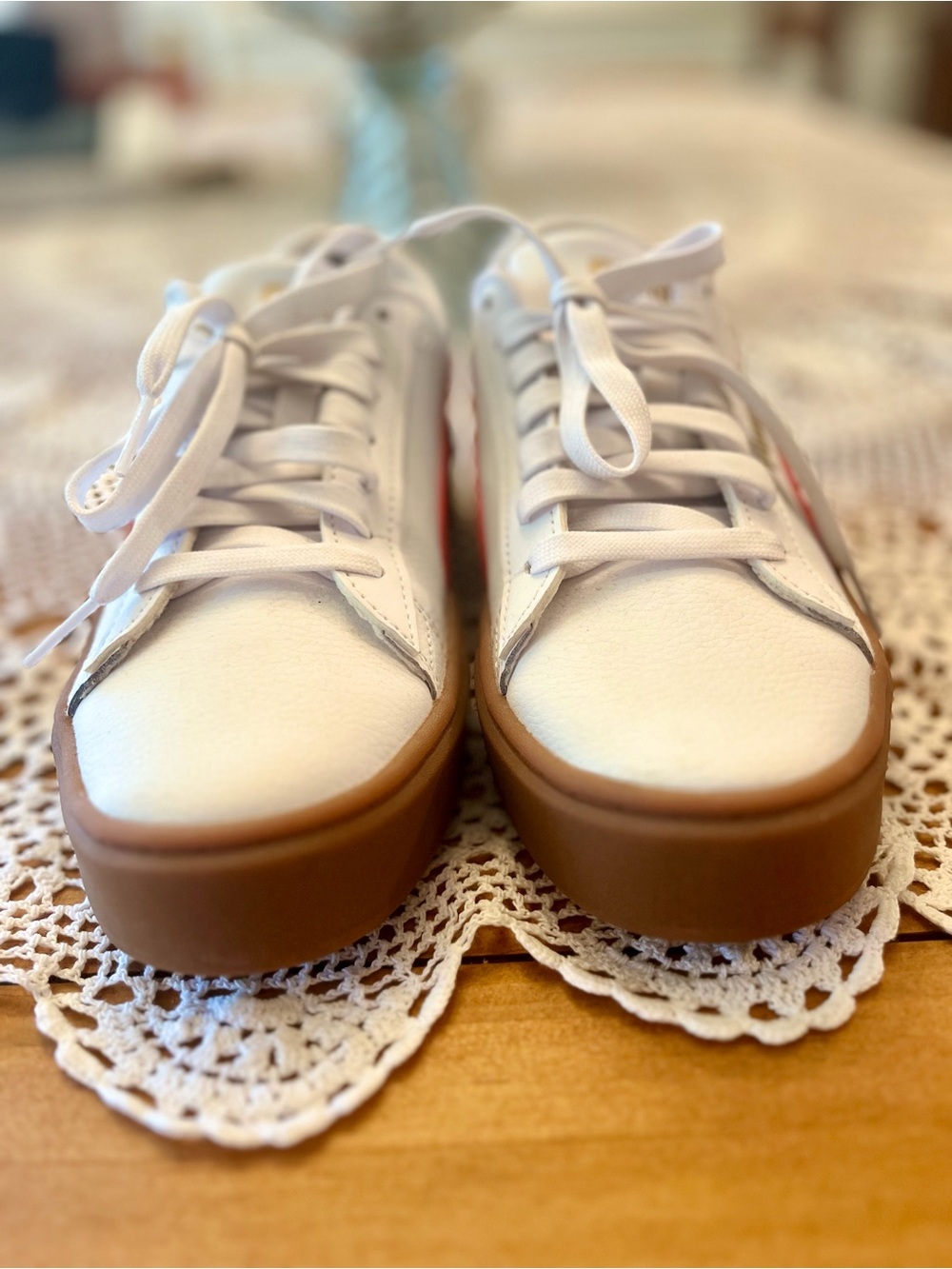 Puma White and Red Women's Sneakers with Gum Sole - Picture 3 of 9